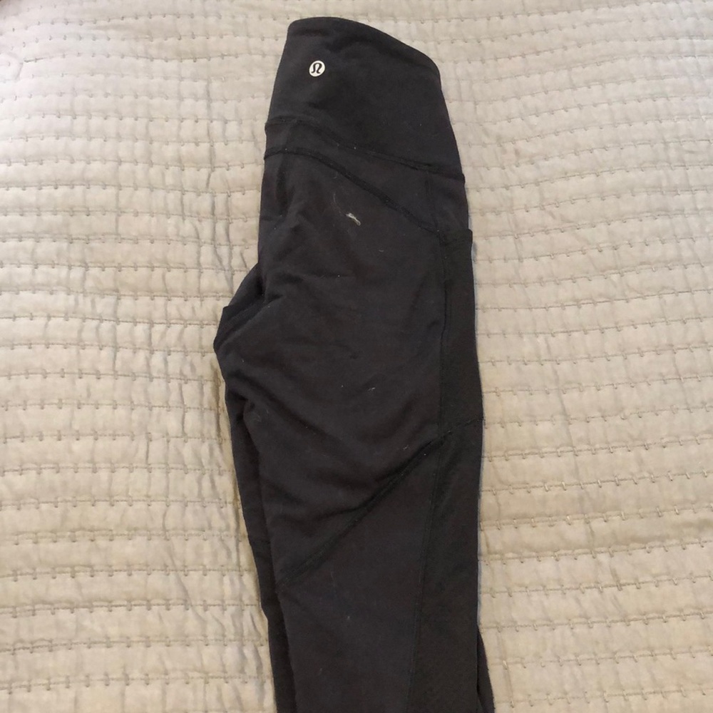 Black full length lululemon leggings